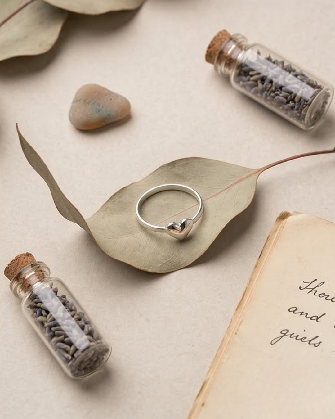 Minimalist Silver-Tone Heart Fashion Ring - Image 3