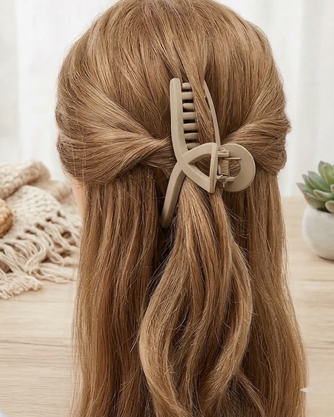 Large Matte Infinity Twist Hair Clip - Image 4